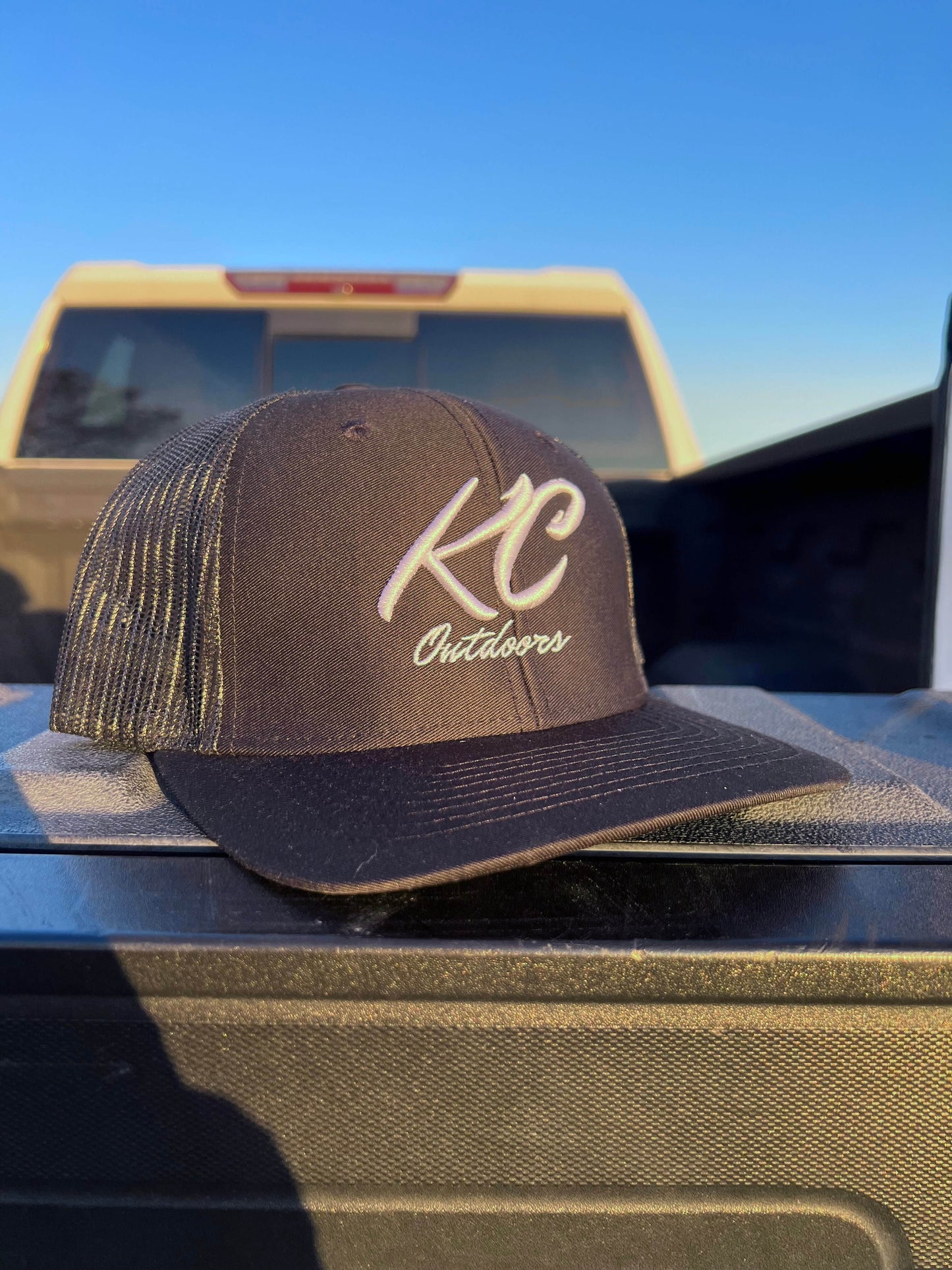 KC Trucker Hat Monochrome